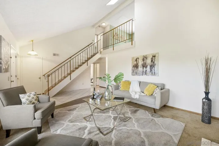 15541 Paseo Jenghiz, San Diego, California 92129