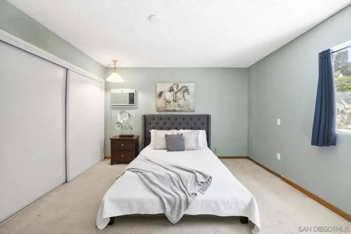 15541 Paseo Jenghiz, San Diego, California 92129