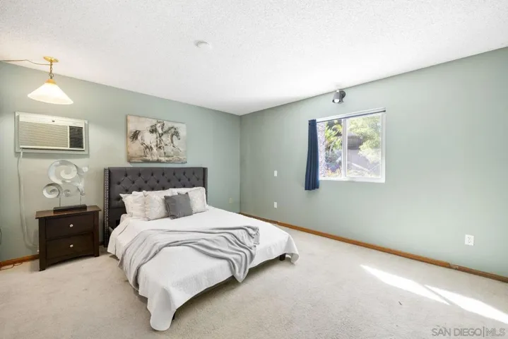 15541 Paseo Jenghiz, San Diego, California 92129