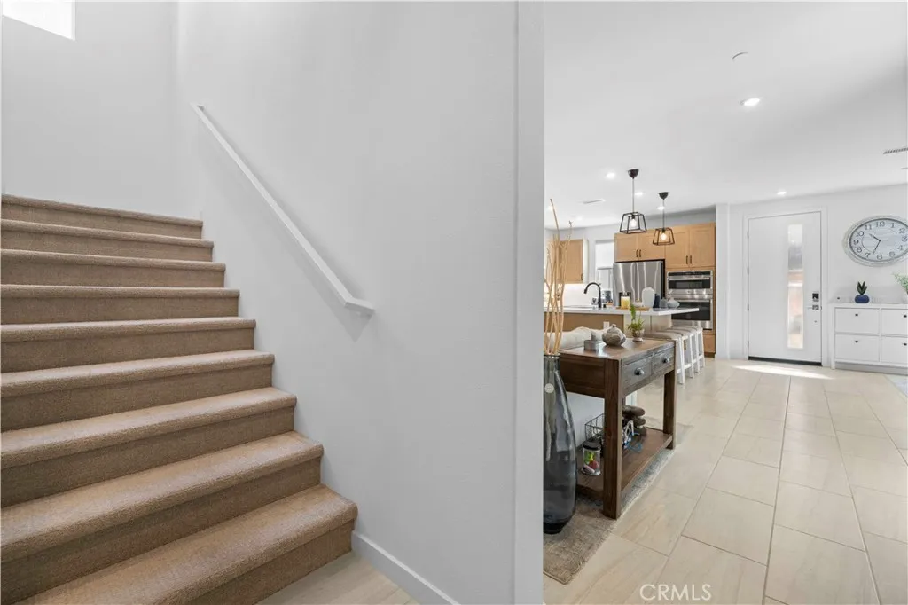 27318 Maverick Place, Valencia, California 91381 home-pic-19