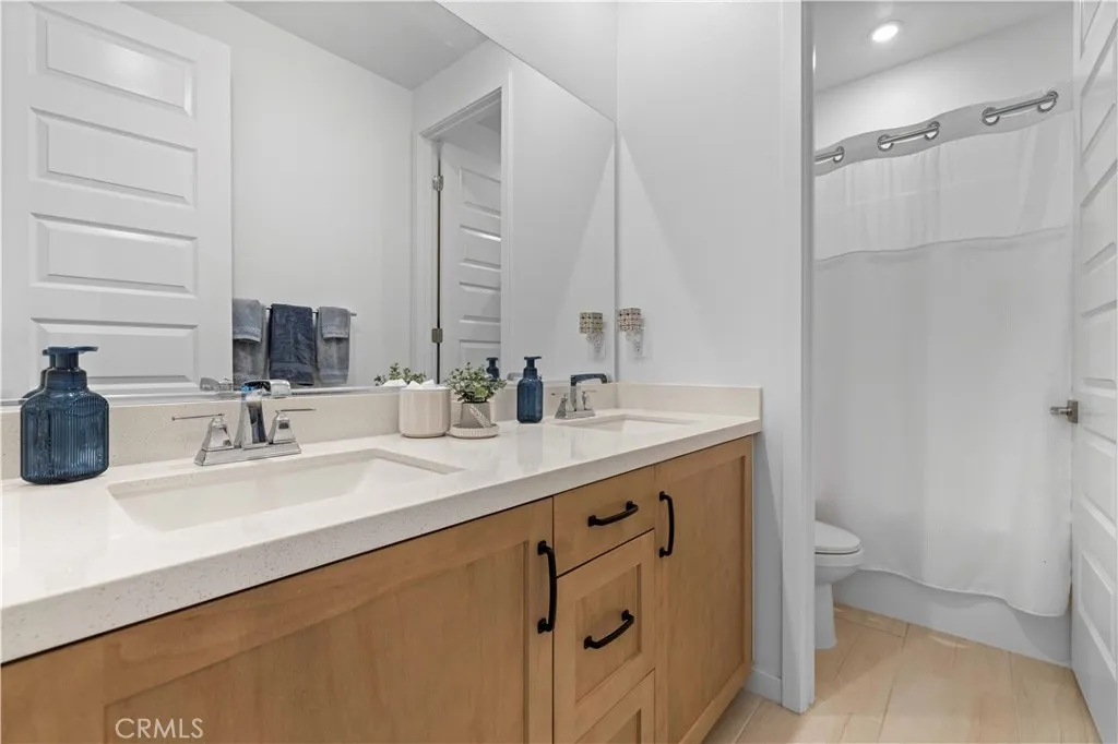 27318 Maverick Place, Valencia, California 91381 home-pic-25