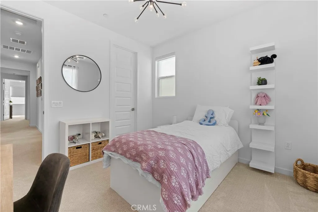 27318 Maverick Place, Valencia, California 91381 home-pic-24