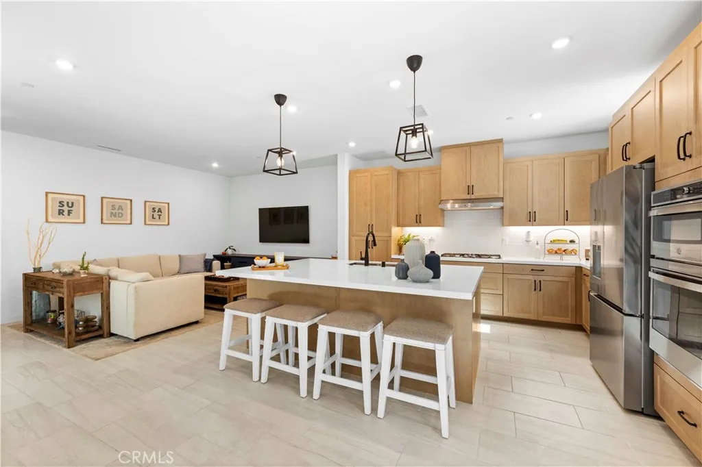 27318 Maverick Place, Valencia, California 91381 home-pic-8