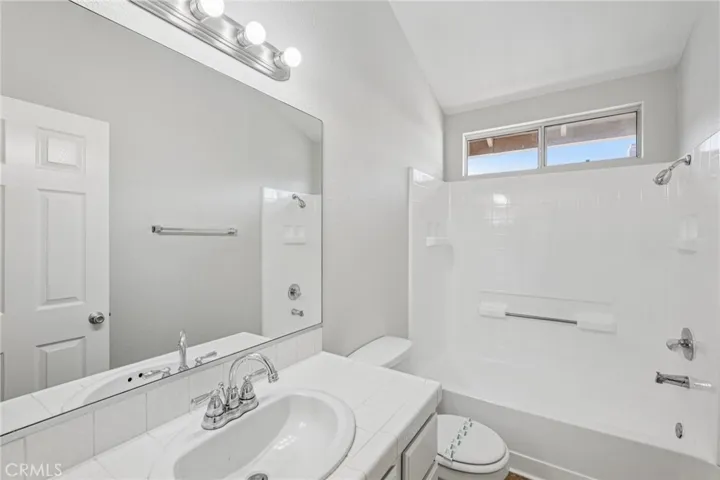1642 Washington Avenue, San Jacinto, California 92583