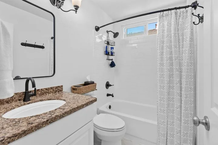 5238 Camino Playa Malaga, San Diego, California 92124