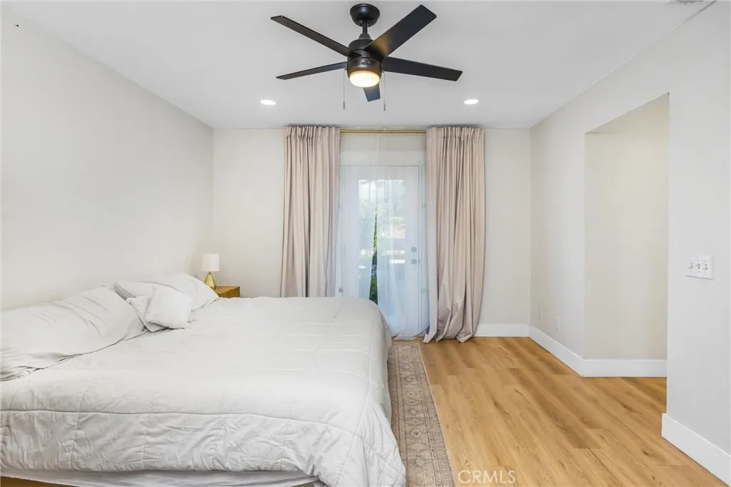 35688 Date, Yucaipa, California 92399 home-pic-23
