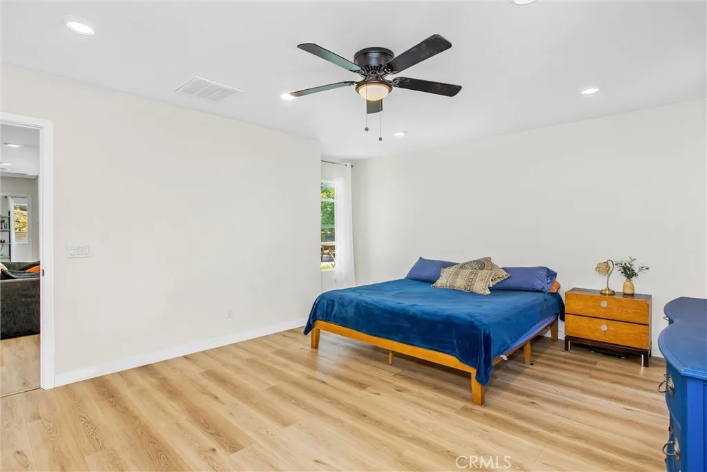 35688 Date, Yucaipa, California 92399 home-pic-43