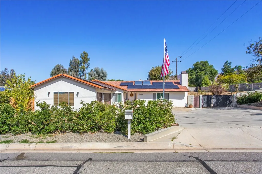 35688 Date, Yucaipa, California 92399 home-pic-1