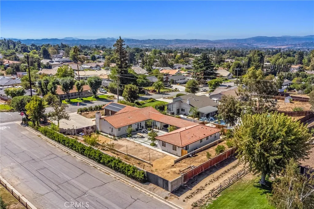 35688 Date, Yucaipa, California 92399 home-pic-51