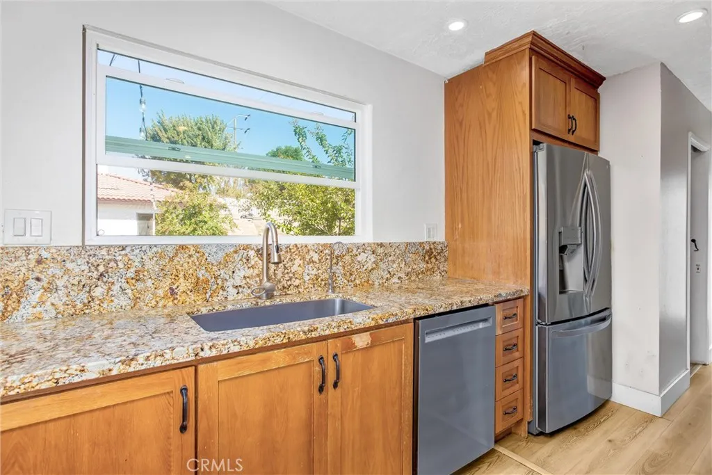 35688 Date, Yucaipa, California 92399 home-pic-10