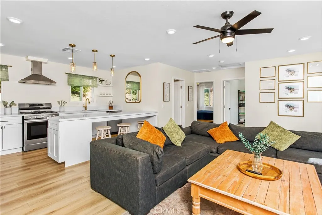 35688 Date, Yucaipa, California 92399 home-pic-35