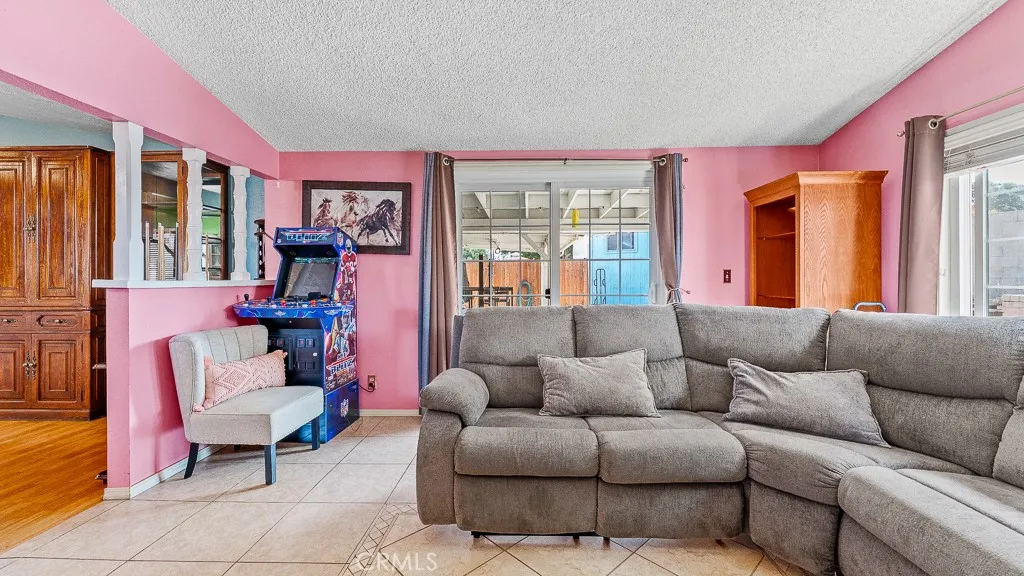 19230 Nearbrook Street, Canyon Country, California 91351 home-pic-10
