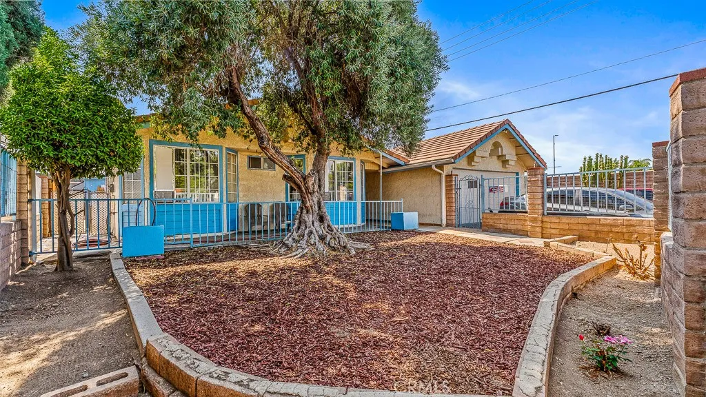 19230 Nearbrook Street, Canyon Country, California 91351 home-pic-1