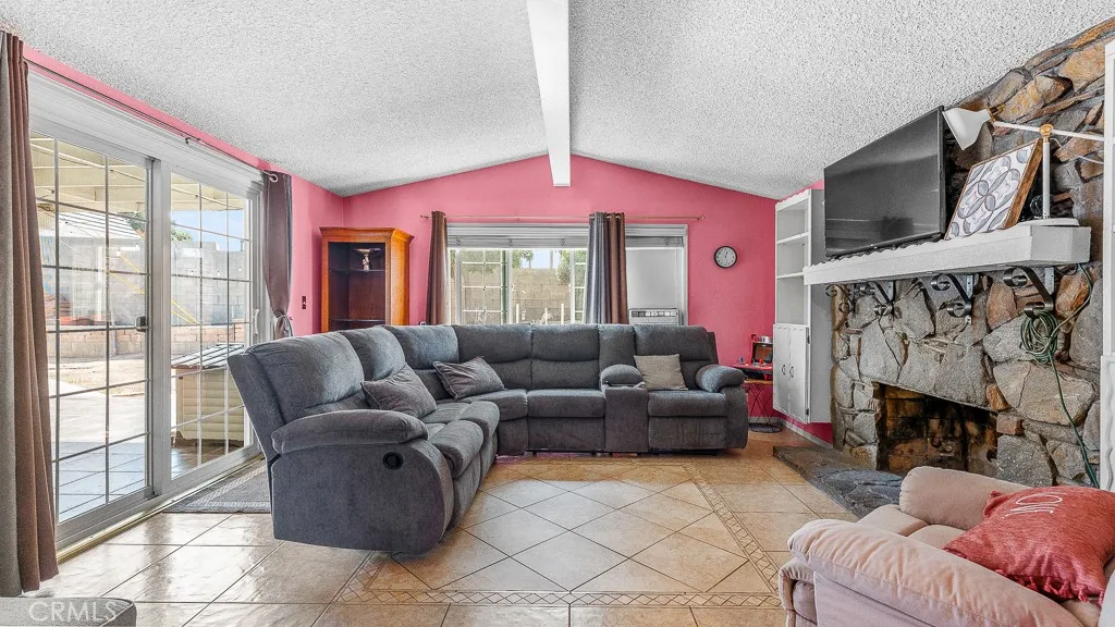 19230 Nearbrook Street, Canyon Country, California 91351 home-pic-5