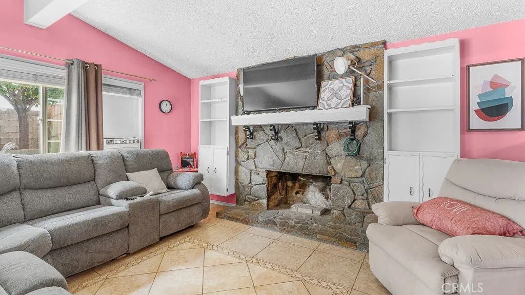 19230 Nearbrook Street, Canyon Country, California 91351 home-pic-9
