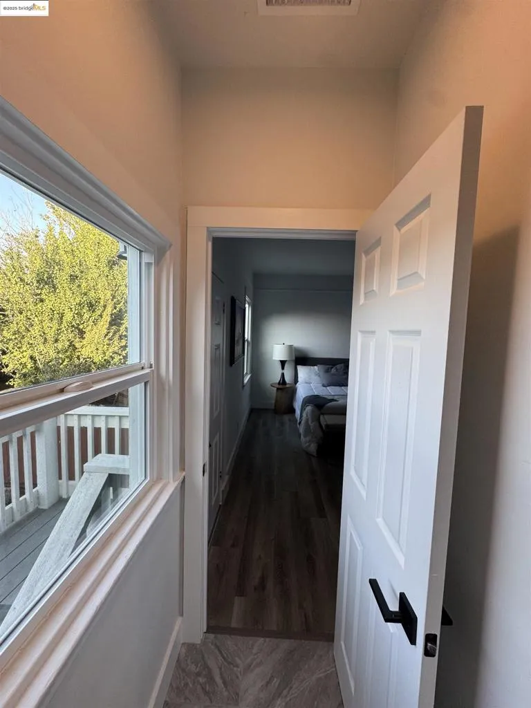 878 Athens Ave, Oakland, California 94607 home-pic-33