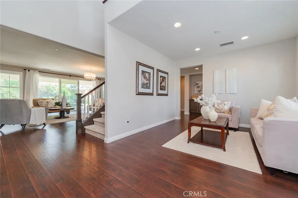 14349 Guilford Ave, Chino, California 91710 home-pic-7