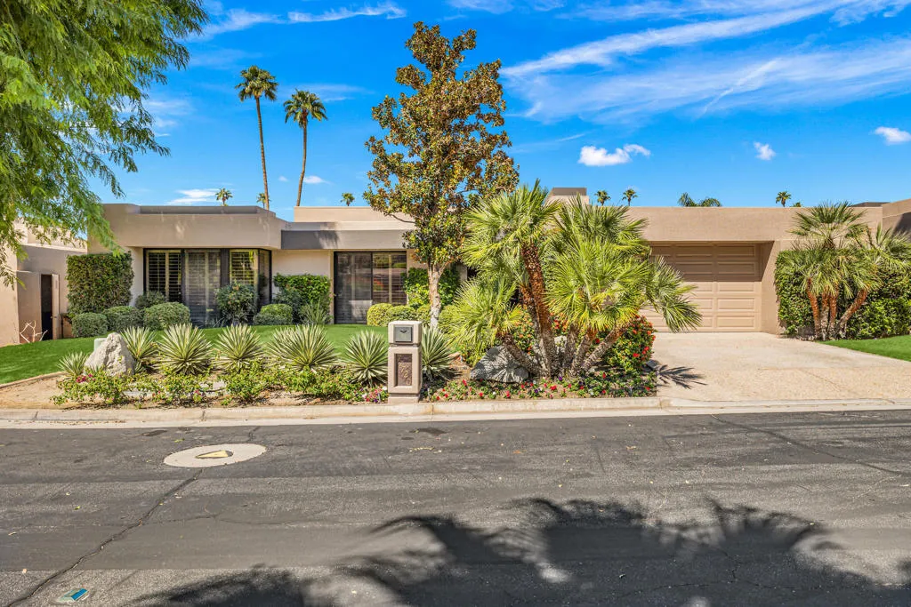 77720 Cove Point Circle, Indian Wells, California 92210 home-pic-1