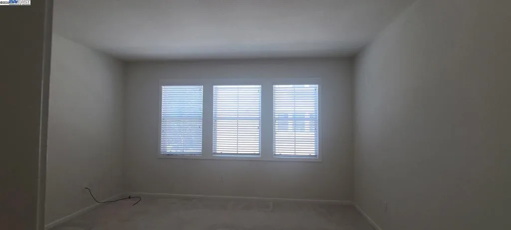 4299 Fitzwilliam St, Dublin, California 94568