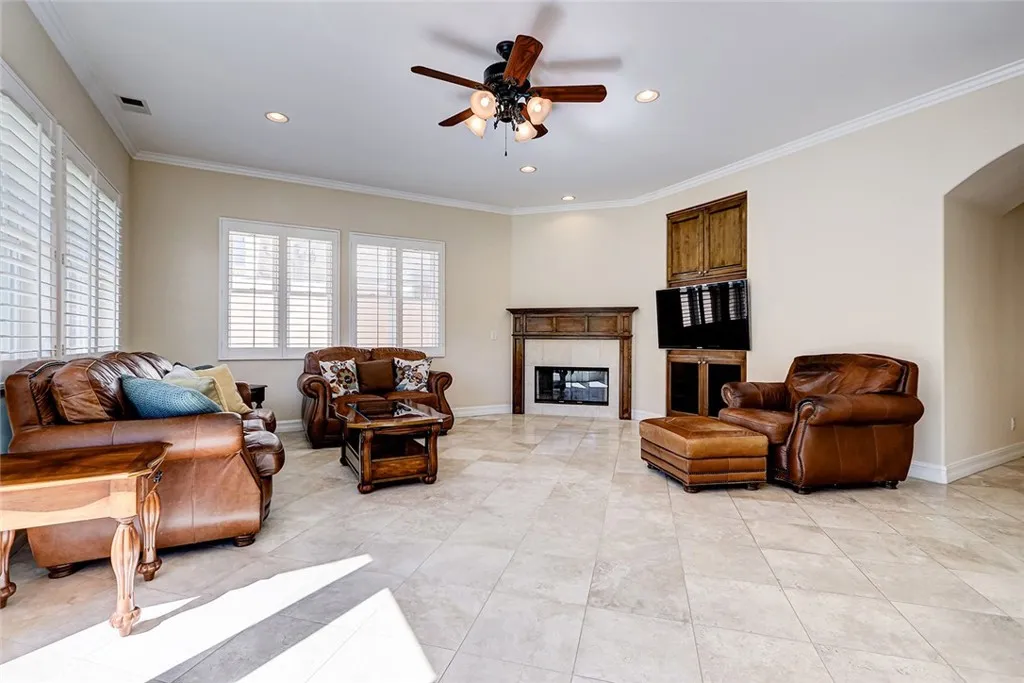 1816 9th Street, Manhattan Beach, California 90266 home-pic-14