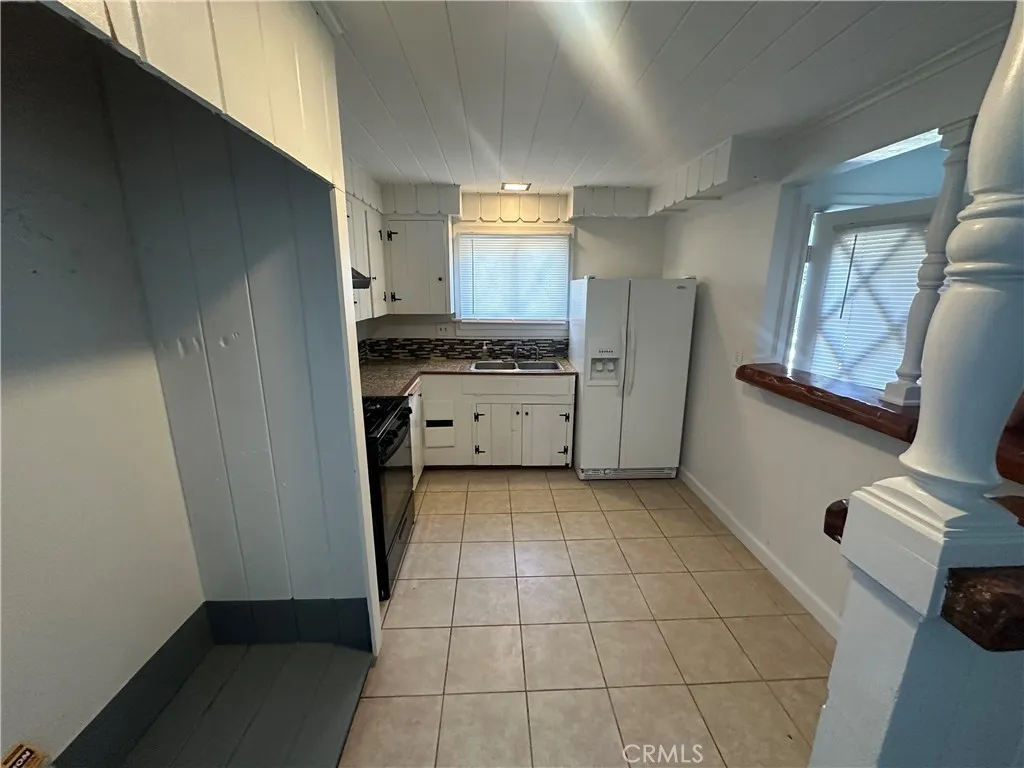 32961 Squirrel, Arrowbear, California 92382 home-pic-6