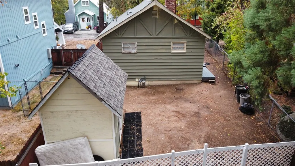 32961 Squirrel, Arrowbear, California 92382 home-pic-14