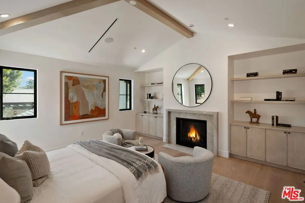 10444 Charing Cross Road, Los Angeles, California 90024 home-pic-33