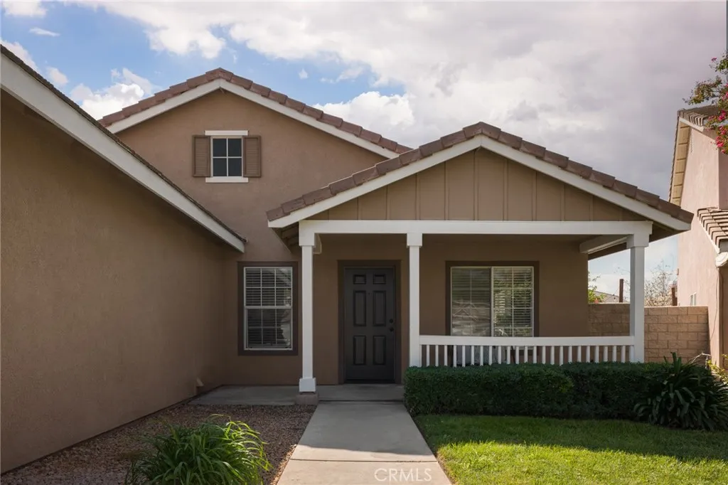 15129 Wright Court, Fontana, California 92336 home-pic-1