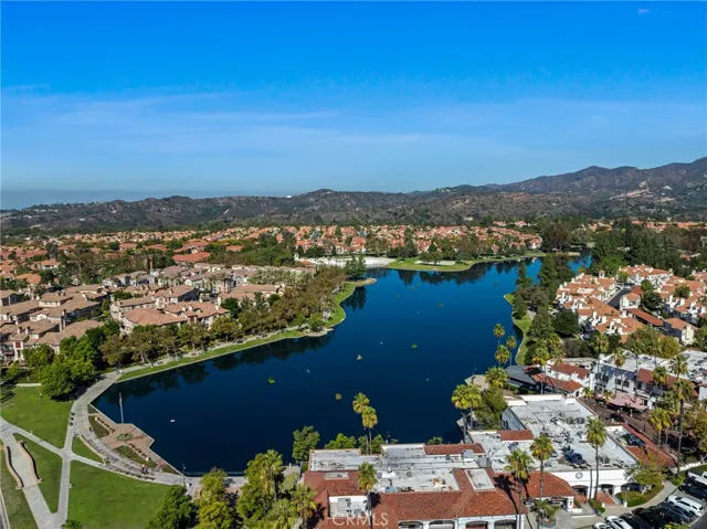 Nearby Rancho Santa Margarita Lake!