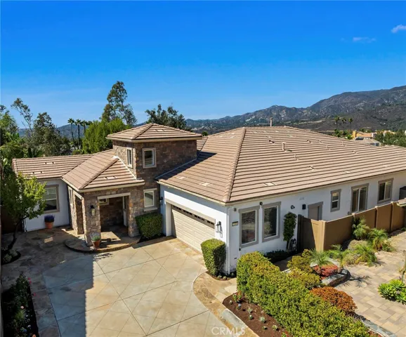 Semi-Custom Single Story Cul-de-Sac View Home!