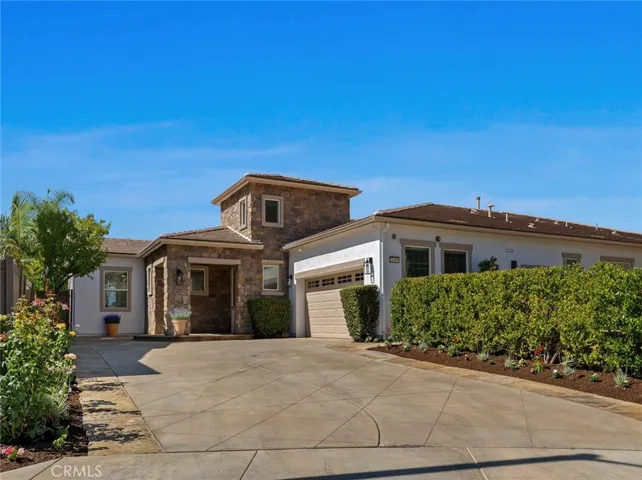 Spacious Driveway with ability to fit up to Six Vehicles