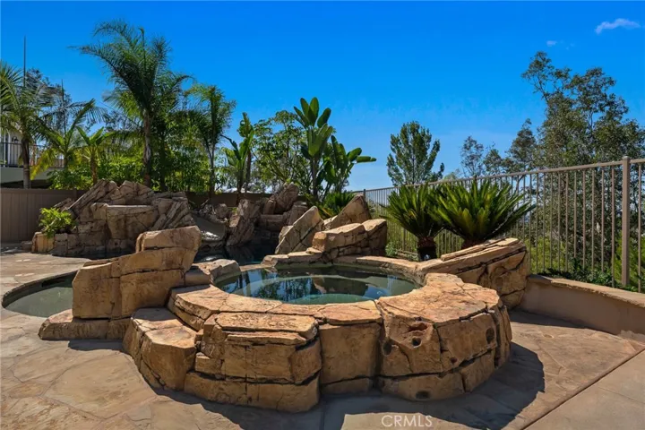 Tropical Spa Scene!