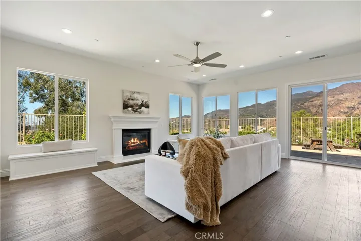 Panoramic VIEWS from the heart of the home designed for the President of the Building Company!
