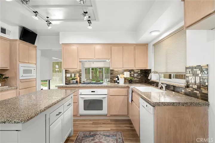 2158 North Avenue, Chico, California 95926