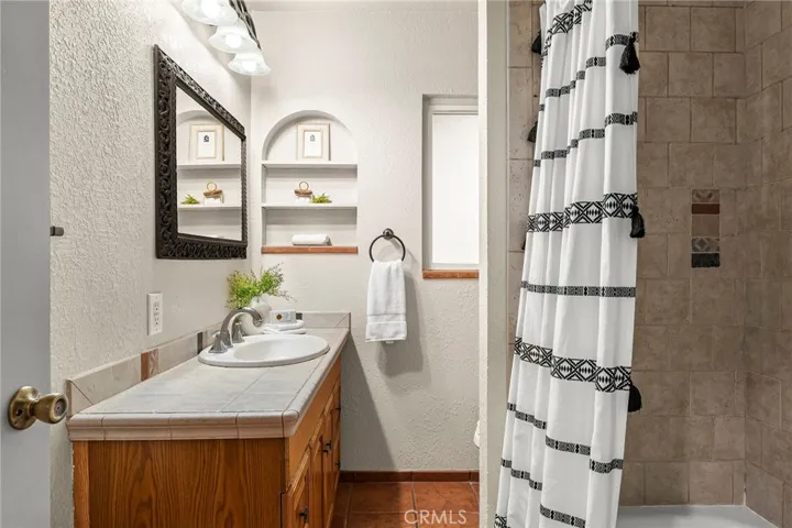 2158 North Avenue, Chico, California 95926