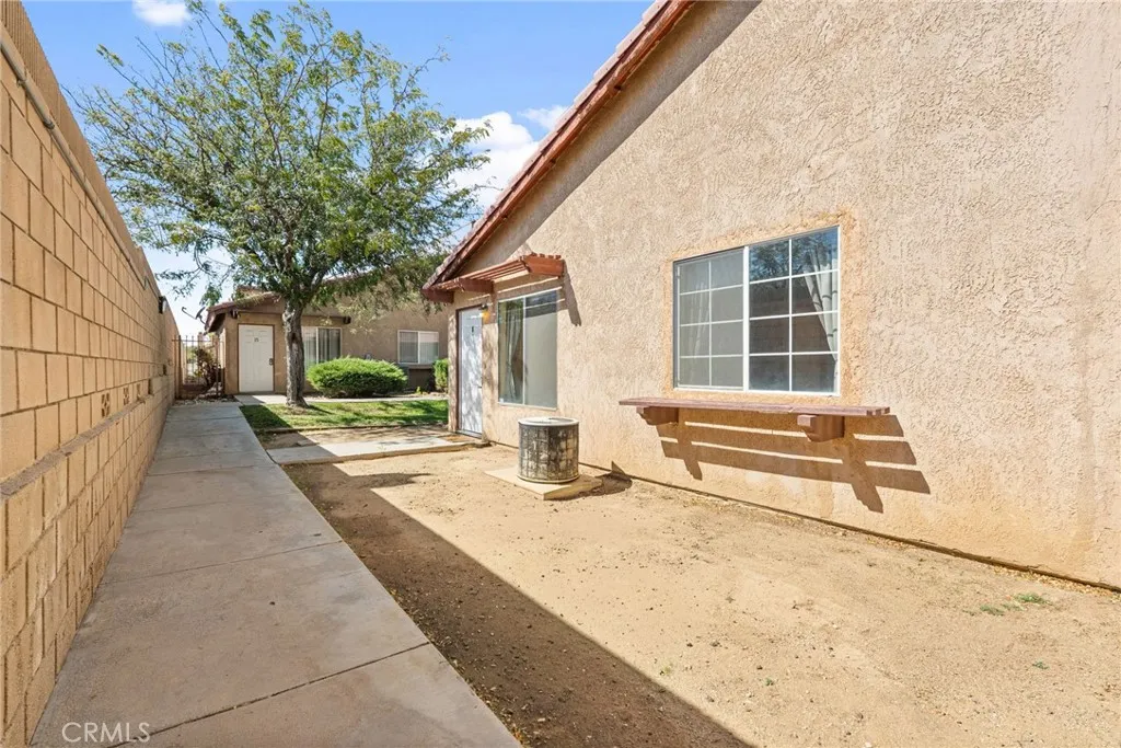 1700 E Avenue Q14  home-pic-38