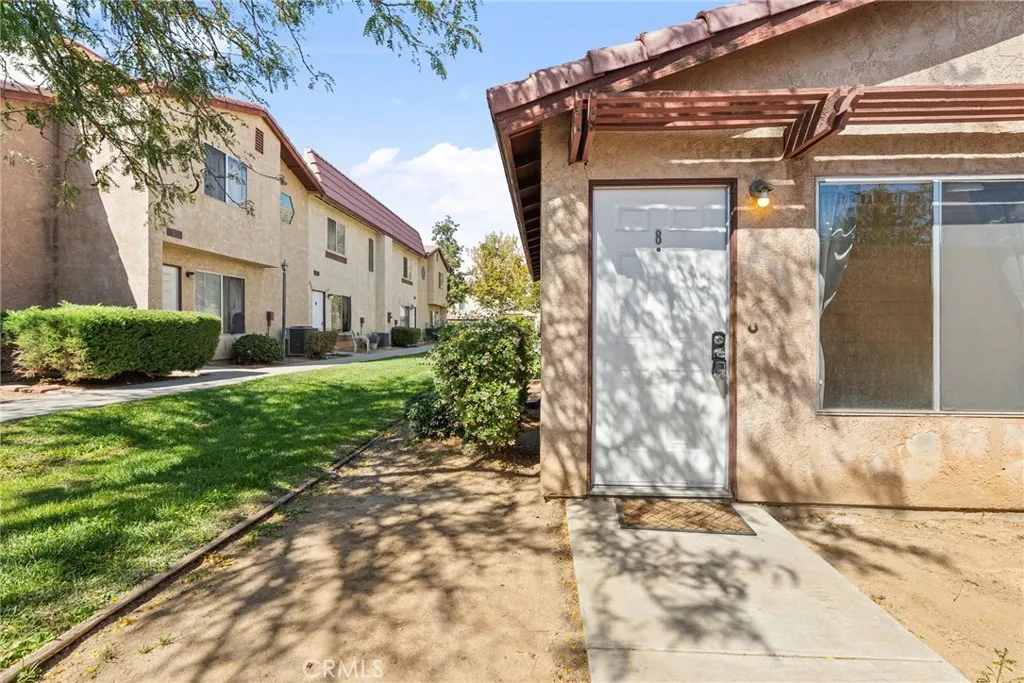 1700 E Avenue Q14  home-pic-3