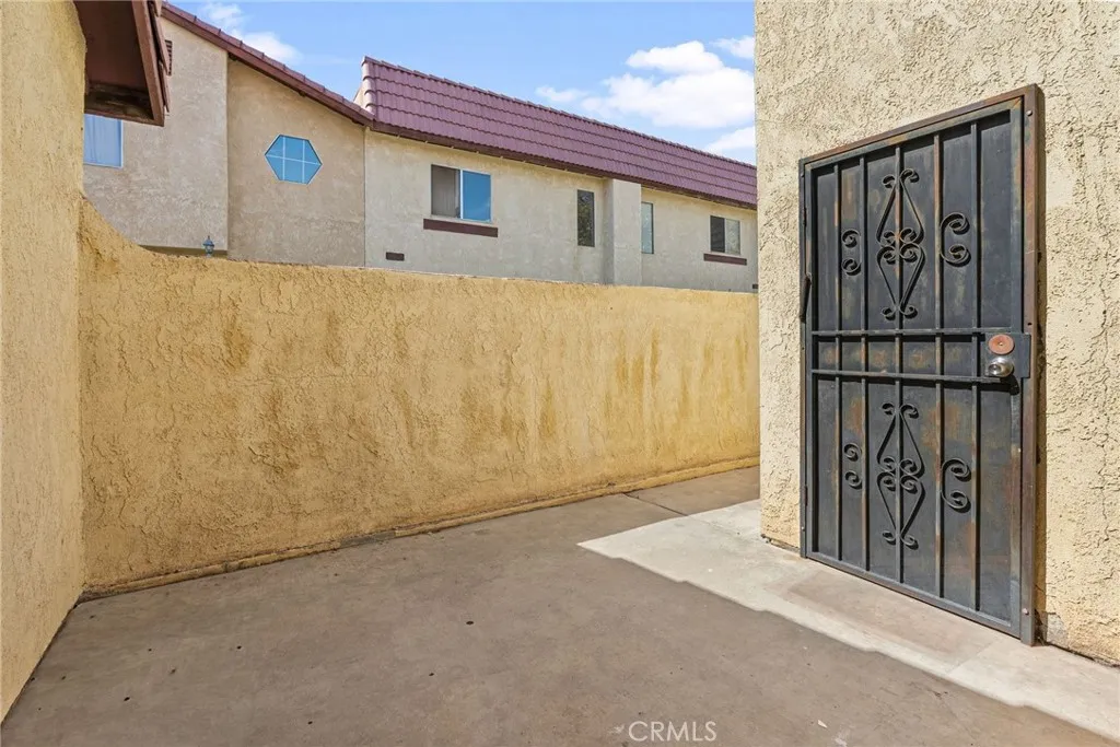 1700 E Avenue Q14  home-pic-37