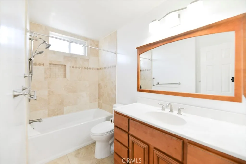 251 Avenida Madrid, San Clemente, California 92672 home-pic-21
