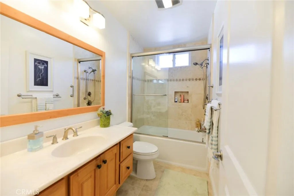 251 Avenida Madrid, San Clemente, California 92672 home-pic-37