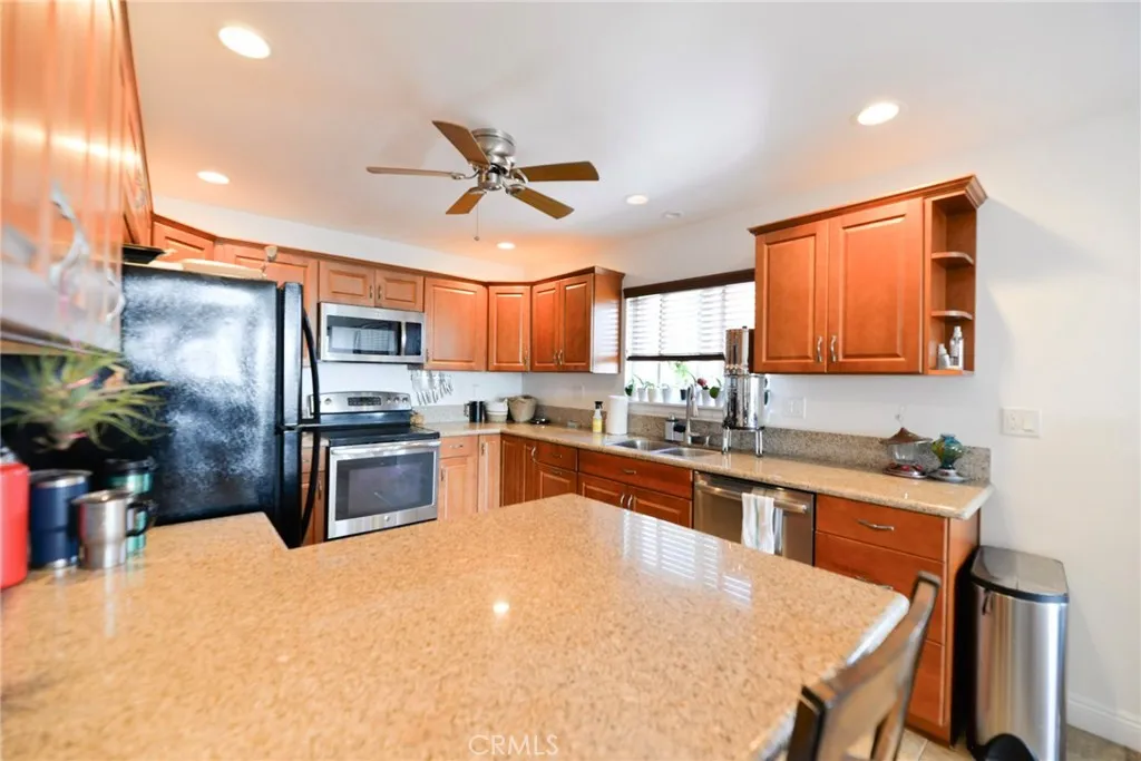 251 Avenida Madrid, San Clemente, California 92672 home-pic-43