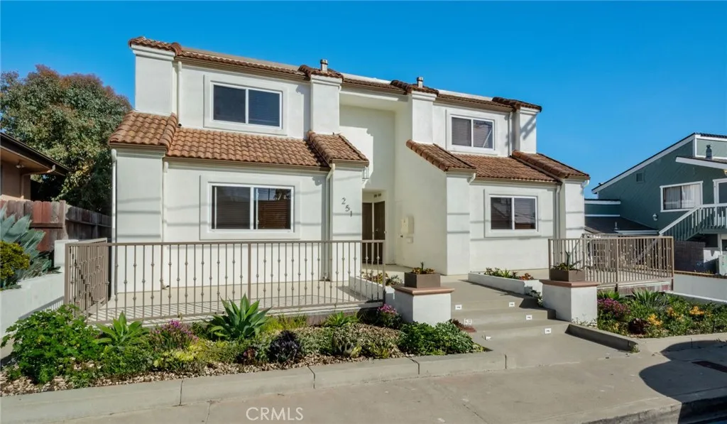 251 Avenida Madrid, San Clemente, California 92672 home-pic-0