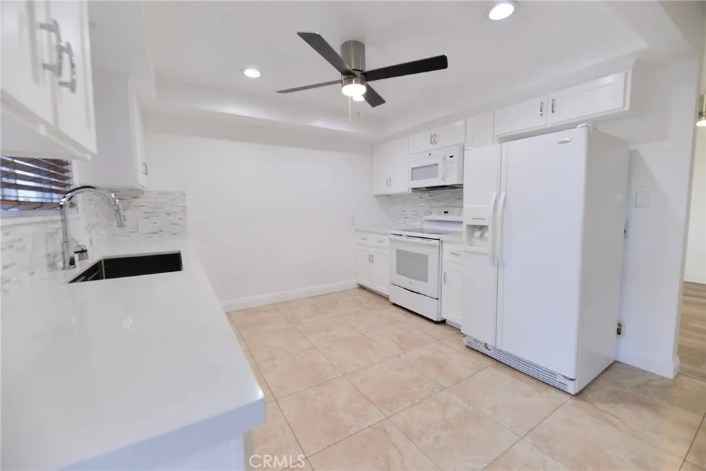 251 Avenida Madrid, San Clemente, California 92672 home-pic-14