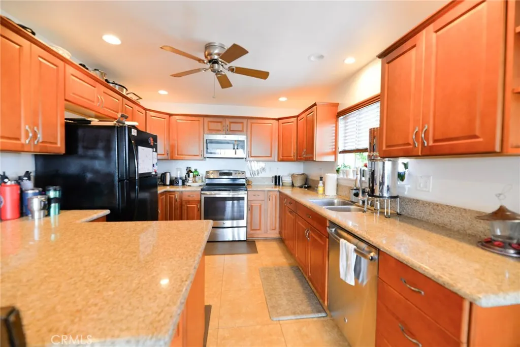 251 Avenida Madrid, San Clemente, California 92672 home-pic-41
