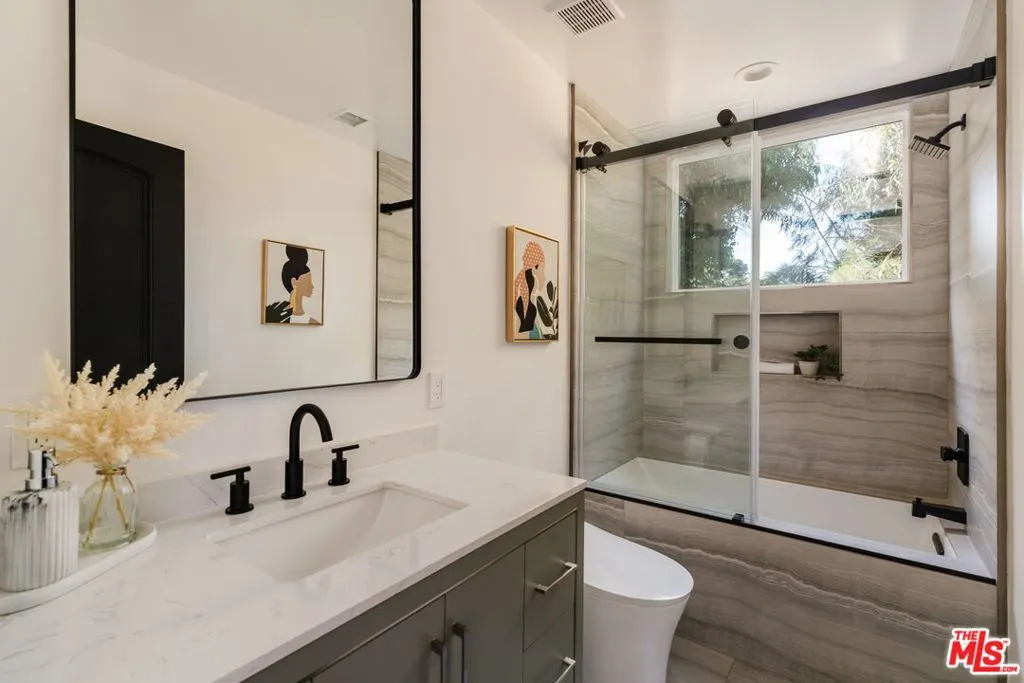 1648 Summitridge Drive, Beverly Hills, California 90210 home-pic-25