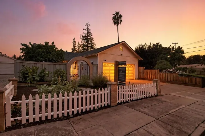 334 Hillview Avenue, Redwood City, California 94062