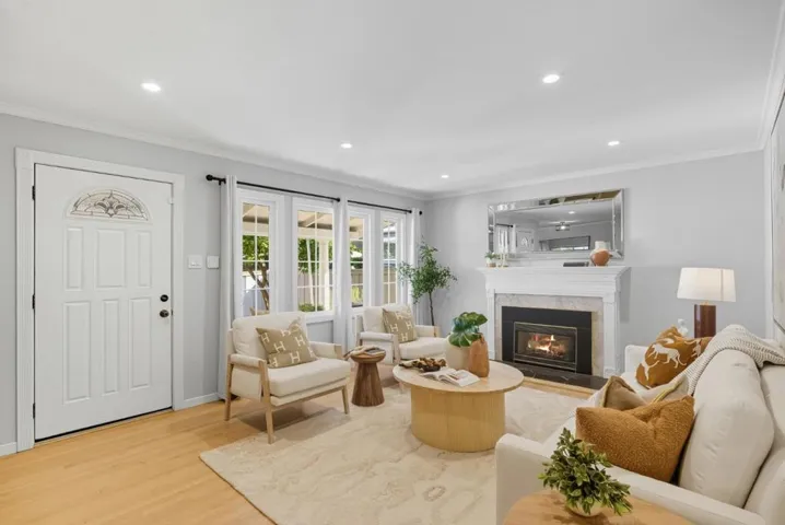 334 Hillview Avenue, Redwood City, California 94062