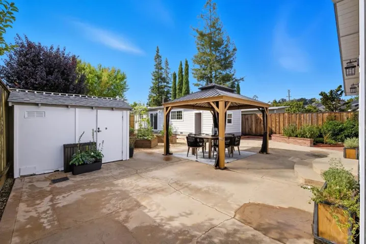334 Hillview Avenue, Redwood City, California 94062