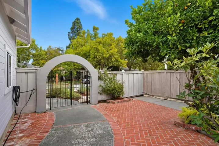 334 Hillview Avenue, Redwood City, California 94062