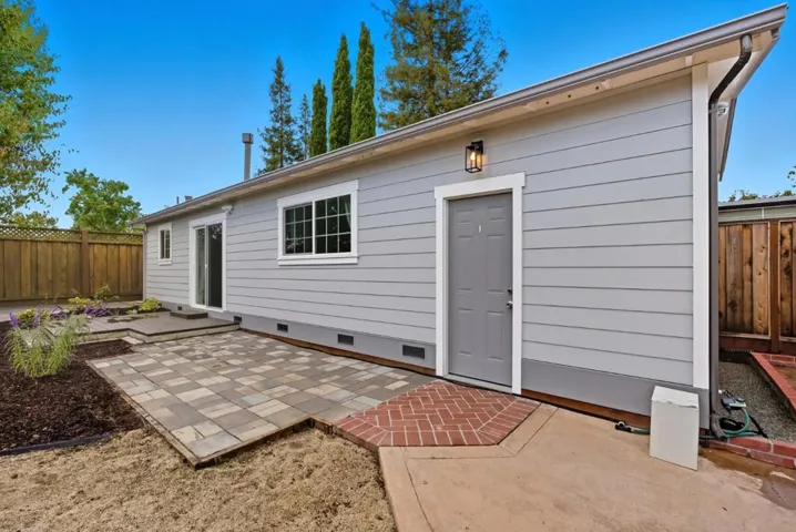 334 Hillview Avenue, Redwood City, California 94062